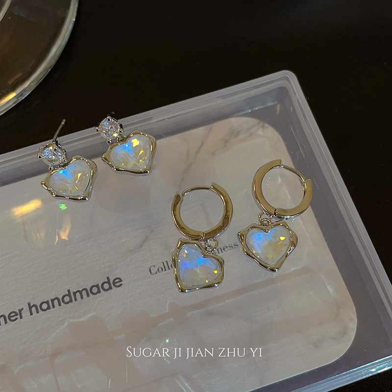 小众设计!彩色水波纹爱心耳钉