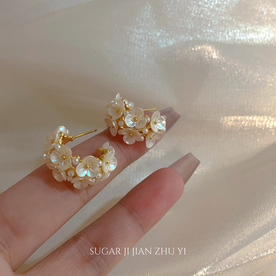 SUGAR 法式超仙珍珠花朵C圈耳钉时尚气质高级感绝美森系耳环女
