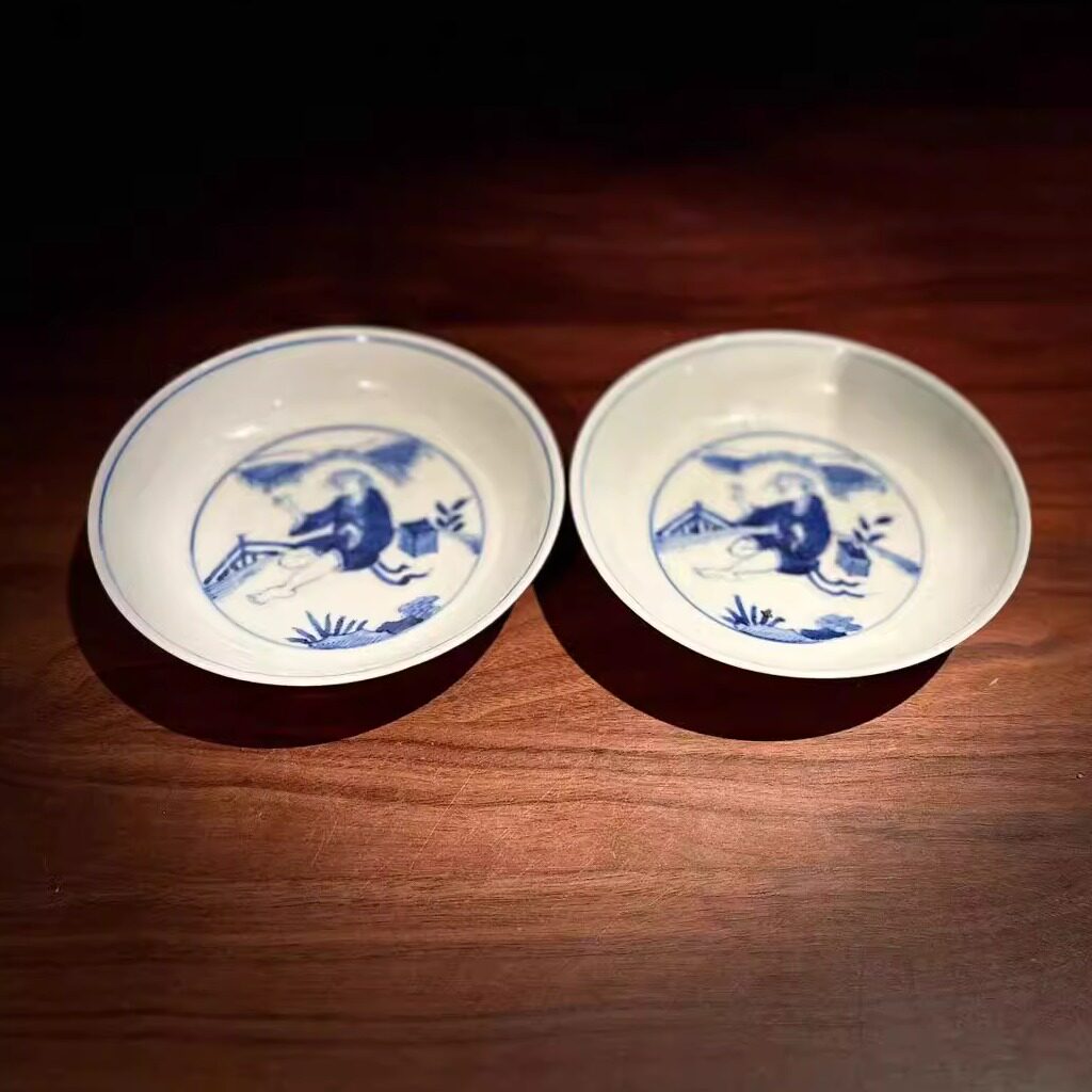 古器物清代早期青花瓷赏盘 手绘人物仙鹤图 工夫茶壶承大明万历款