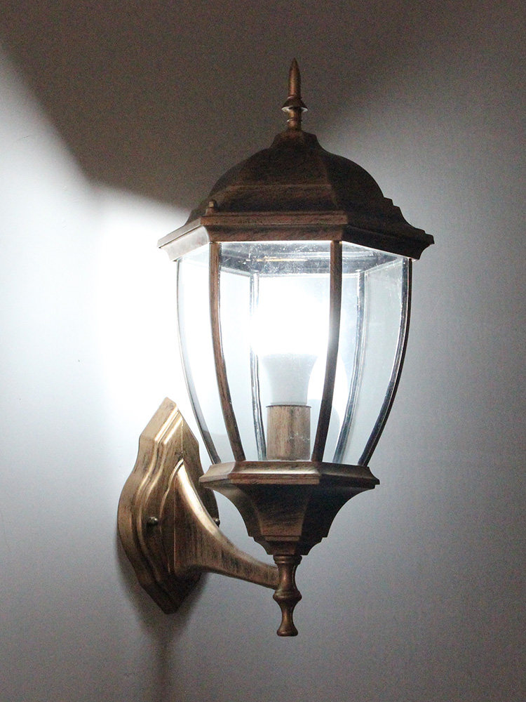 야외 벽 램프 방수 정원 램프 유럽 스타일의 야외 빌라 외부 벽 램프 발코니 통로 복도 미국 복고풍 벽 램프