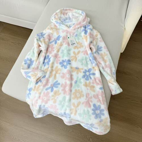 外贸女童秋冬家居服长袖连帽睡裙 珊瑚绒材质保暖发热 可做浴袍