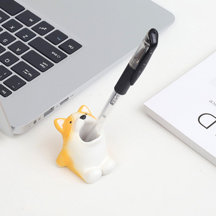 可爱二次元笔插架学生儿童书桌笔筒摆件笔座创意文具桌面办公收纳