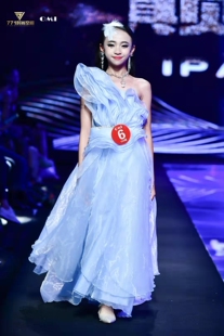 出租出售高端定制儿童走秀礼服女童钢琴主持唱歌走红毯轻奢礼服裙