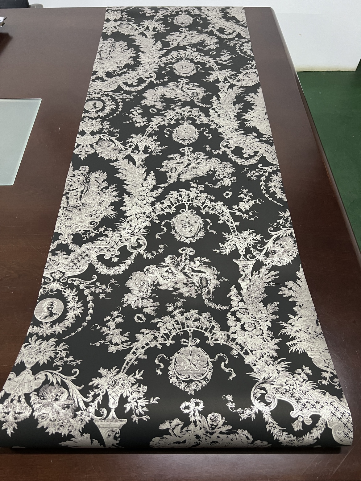 绝版进口墙纸库存清理 稀缺黑色小天使壁纸个性背景墙纯纸壁纸