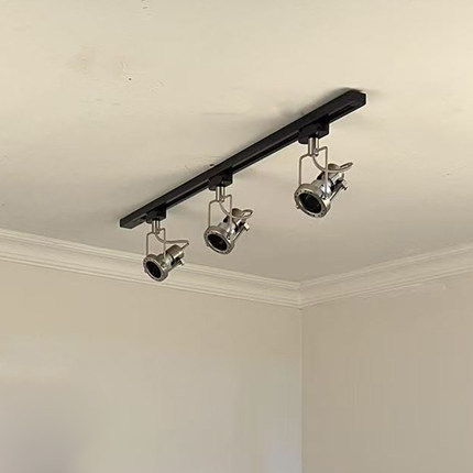 led轨道明装射灯商用服装店客厅电视背景墙包斯豪复古工业风射灯