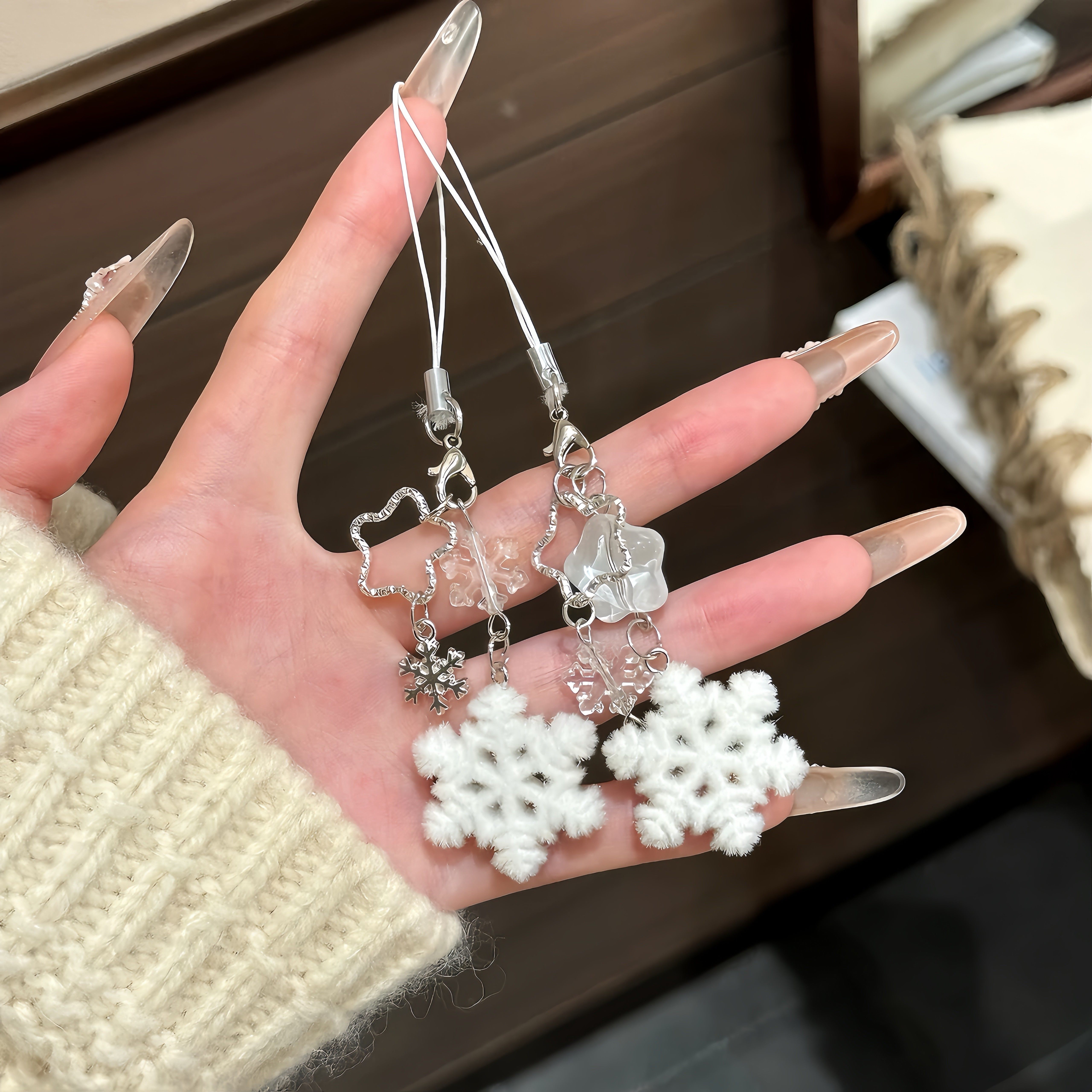 甜美圣诞雪花挂件冬日植绒雪花包包钥匙扣手机链圣诞节闺蜜小礼物,节庆用品/礼品,钥匙扣,淘宝优惠券,粉丝福利购,淘宝优惠卷