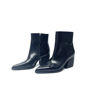 雪密欧高端做旧水洗马皮尖头高跟短靴女2024新款粗跟瘦瘦切尔西靴