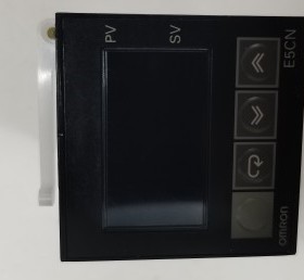 E5CN  温控器 E5CN-Q2HBTC 电压输出SSR