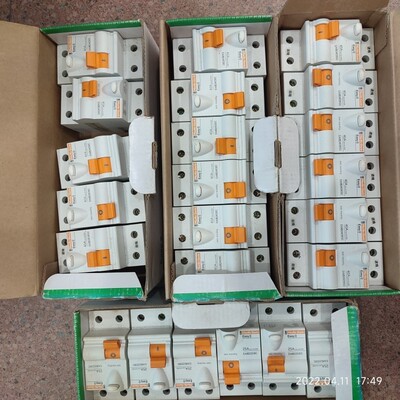 Merlin Gerin 梅兰日兰断路器 2P/2A/3A /D2/D3/C10/D10/等多型号