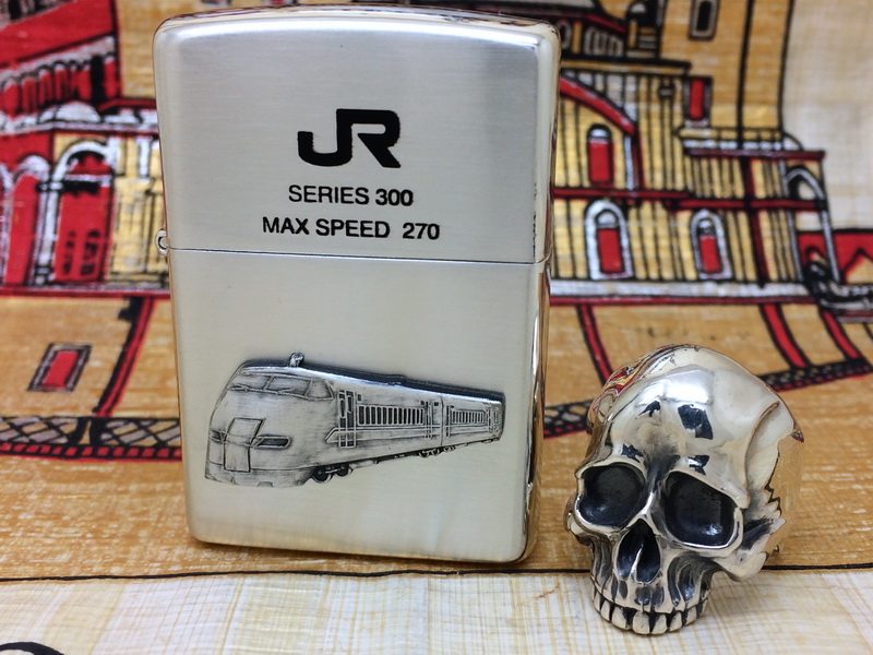 原装正版 2001年A全新镀银东铁300系纪贴章念怀表礼盒打火机ZIPPO