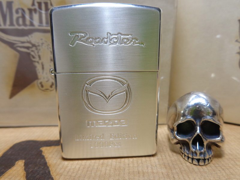 原装正版1999年A全新限量马自达跑车套装0000首机防风打火机zippo