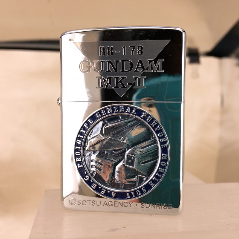 原装正版 2000年B全新镀银镜面蚀刻贴章高达Mk-Ⅱ打火机 ZIPPO