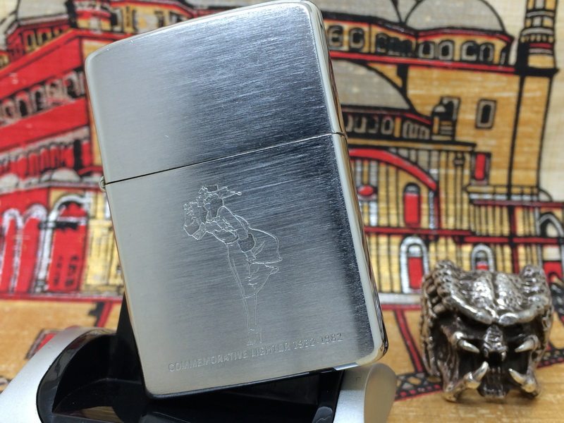 原装正版 1982年二手镀铬仿古拉丝蚀刻经典风女打火机 zippo