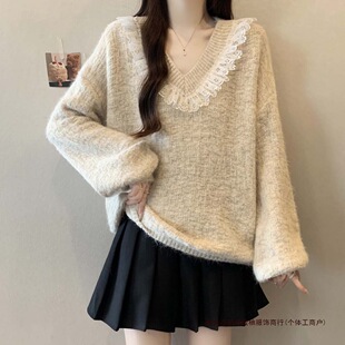 大码法式洋气V领蕾丝花边针织衫秋冬保暖长袖百搭毛衣女宽松上衣
