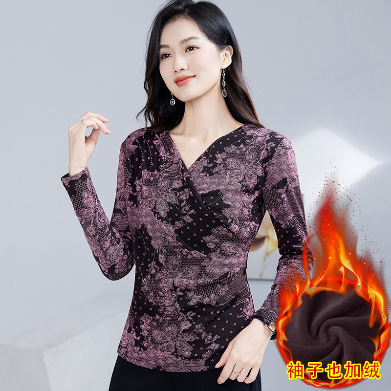 洋气印花镶钻加绒收腰打底衫交叉