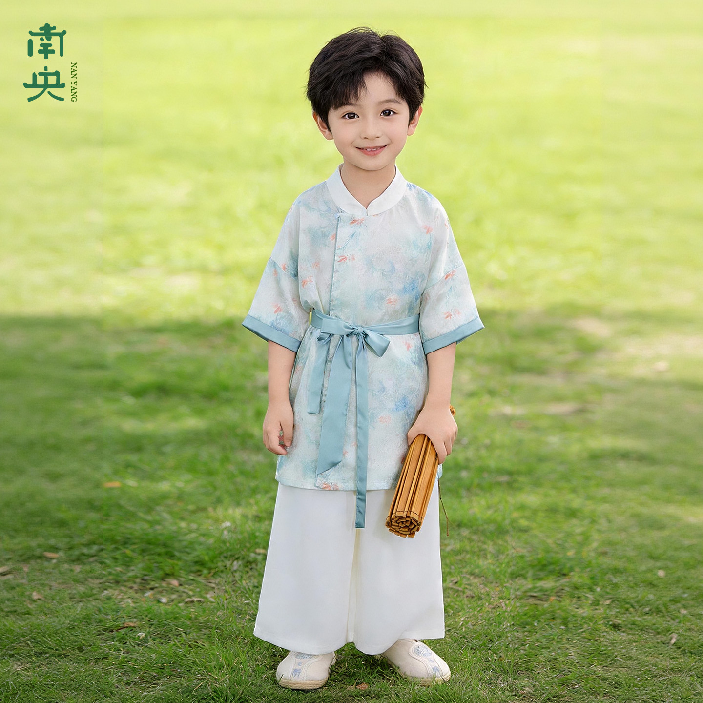 中国风男童唐制汉服夏季宋朝圆领袍儿童唐装短袖套装宝宝演出服