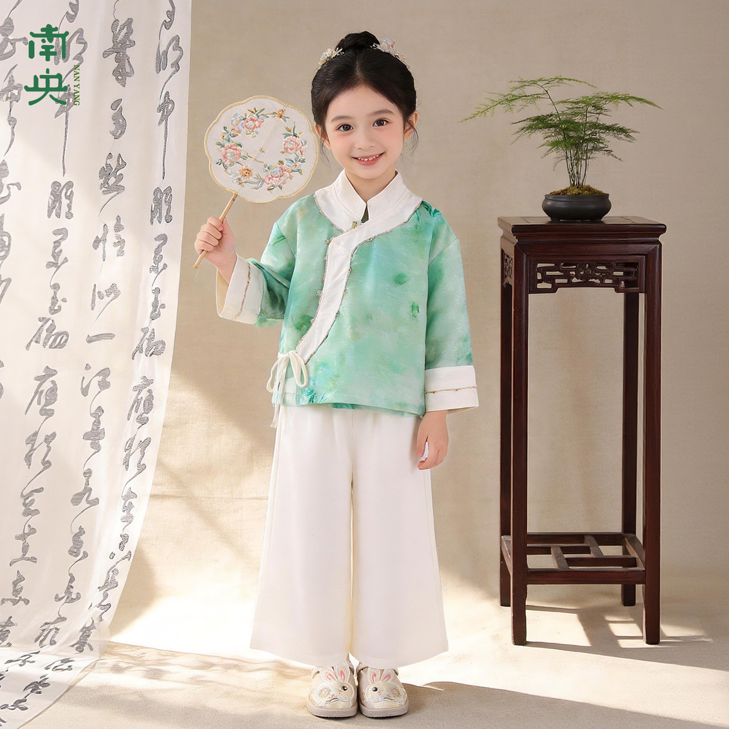 汉服女童套装改良2026新款儿童唐装小女孩超仙古装秋季日常可穿图片