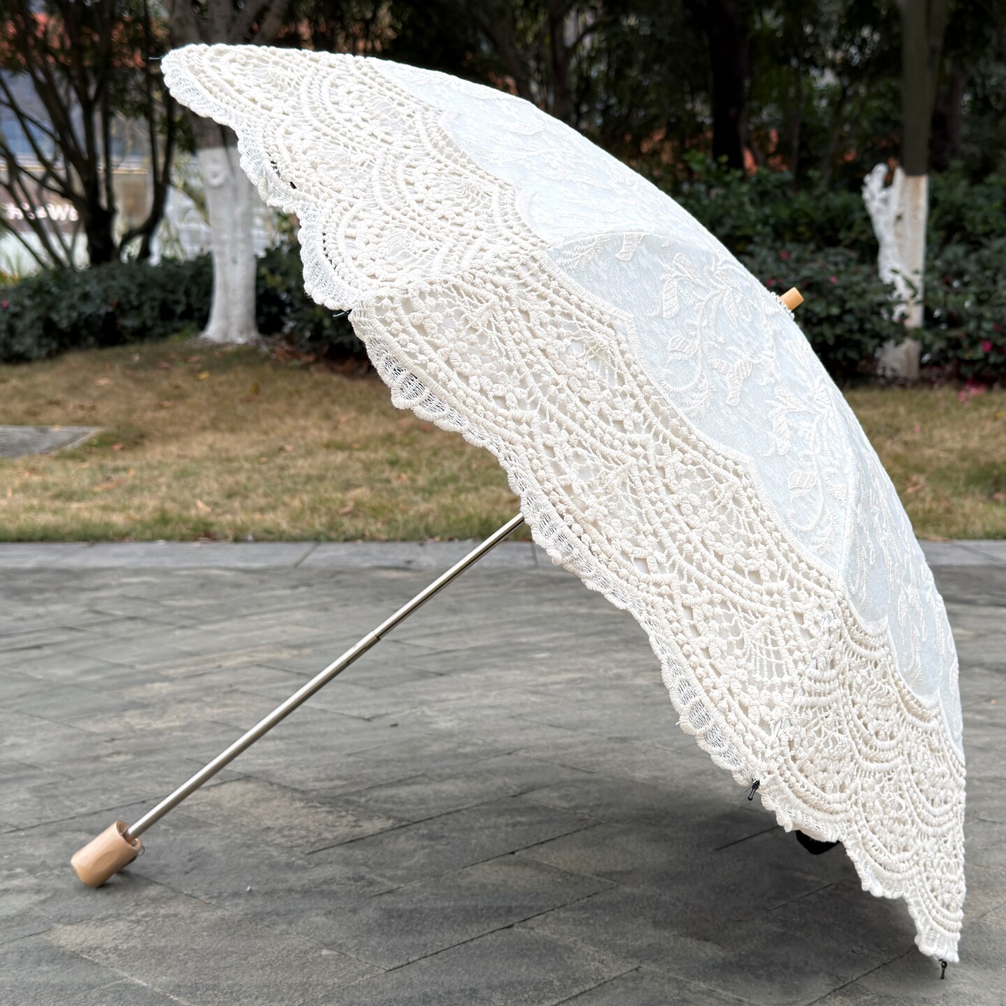 复古典镂空刺绣伞米白色防紫外线防晒遮阳黑胶晴雨两用洋伞文艺