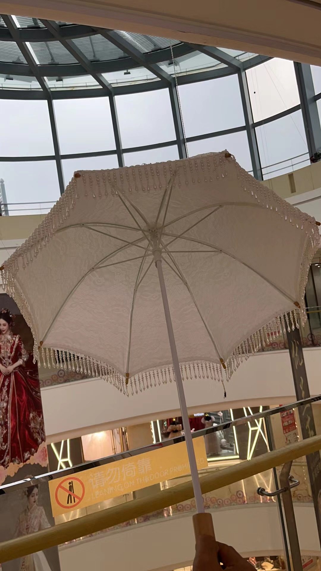 复古赫本风法式田园婚纱摄影主题道具 长柄古董伞 精致流苏蕾丝伞