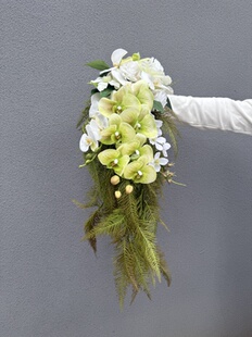 hot韩系新娘手捧花结婚仿真花订婚领证花束水滴形白色蝴蝶兰瀑布