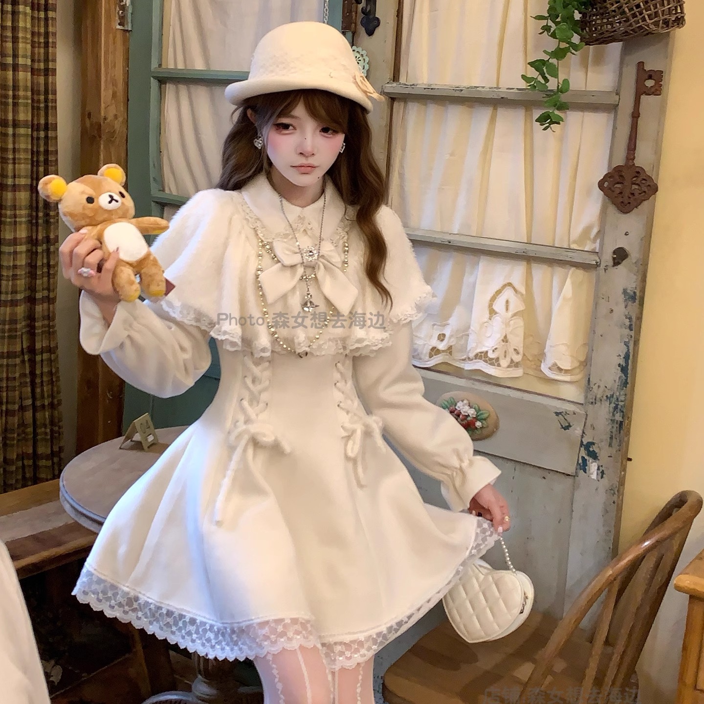 森女系原创想去海边 姗姗漫步 温柔毛呢小斗篷连衣裙外套