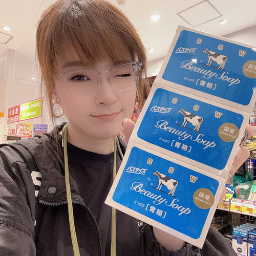 日本牛乳石碱洗澡香味持久香皂
