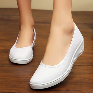 女鞋 白色坡跟上班工作美容鞋 透气小白鞋 老北京布鞋 一字护士鞋 正品