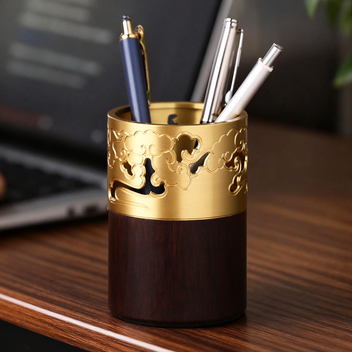 高端实木质笔筒轻奢高级感艺术铜檀木老板高档办公室收纳桌面摆件