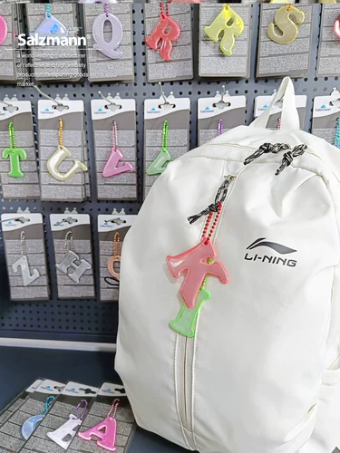 Светоотражающий аксессуар на рюкзак с буквами подходит для мужчин и женщин, чемодан