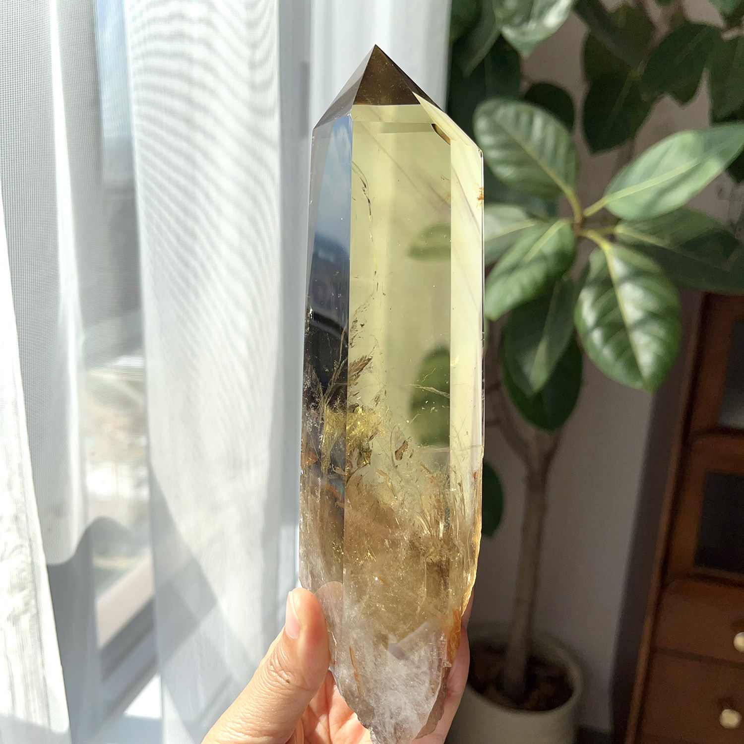 天然精品巴西黄水晶柱