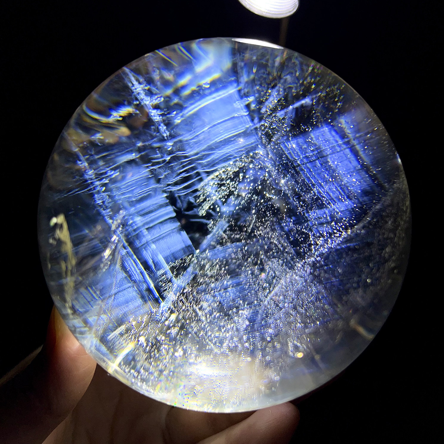 天然白水晶蓝针球摆件