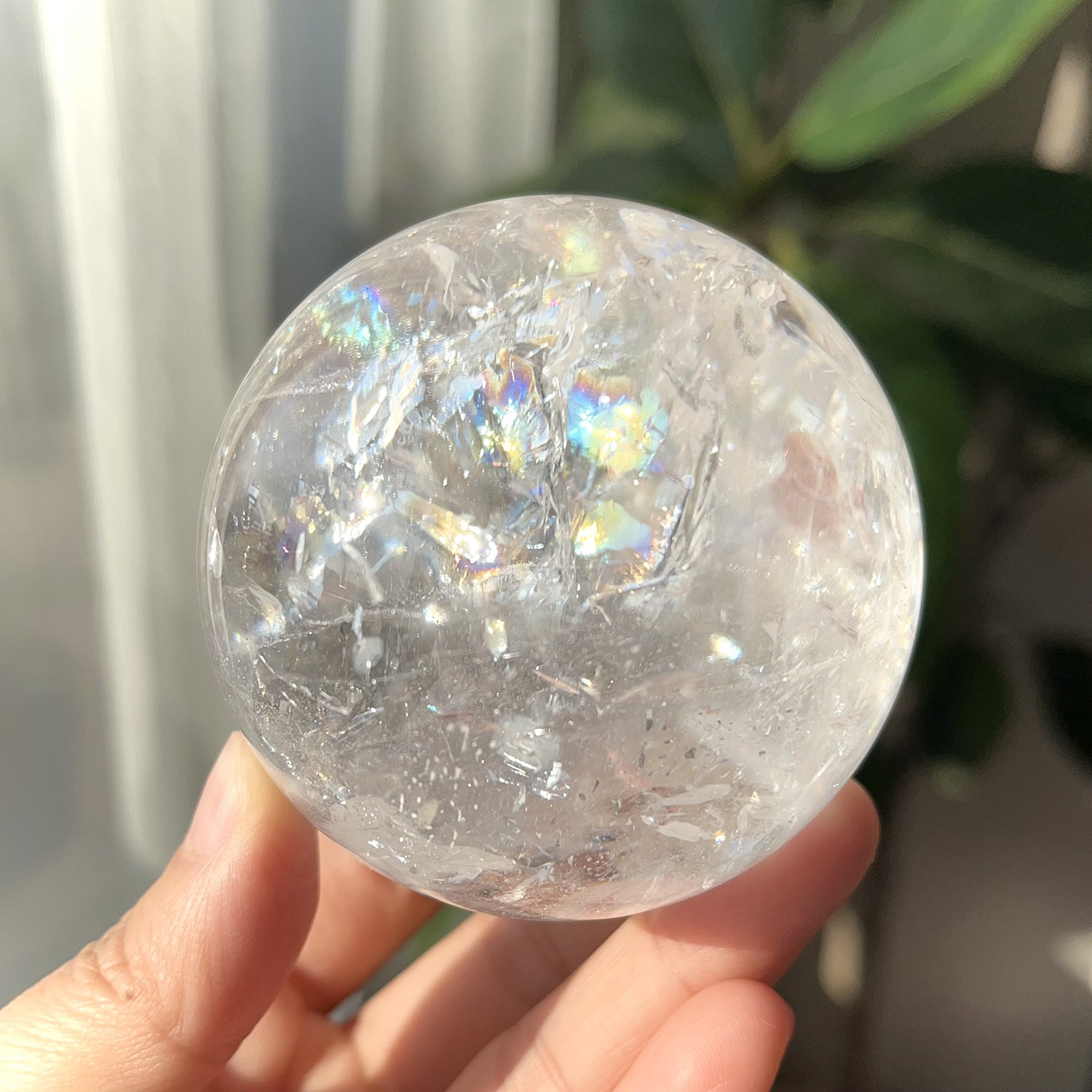 天然喜马阿赛白水晶彩虹球