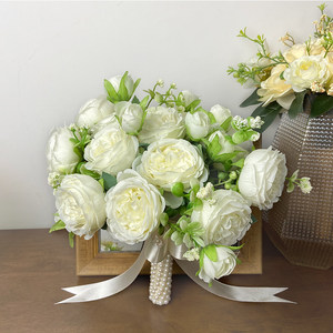 结婚玫瑰花束价格 结婚玫瑰花束图片 星期三