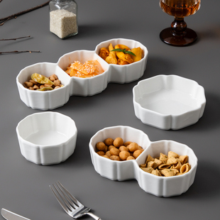 陶瓷釉下彩小碟子家用零食小吃碟蘸料碗调料味碟分格客厅干果水果