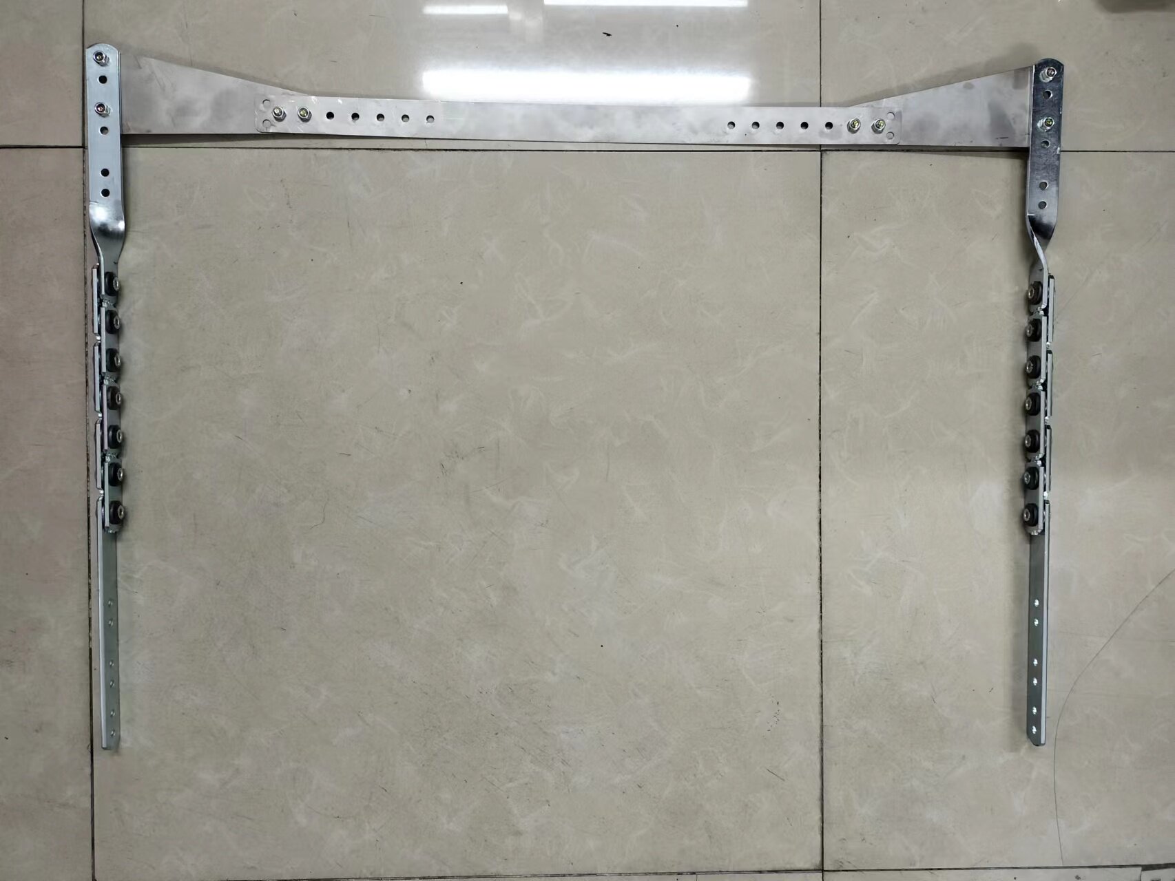 家具五金配件多功能沙发铰链靠枕