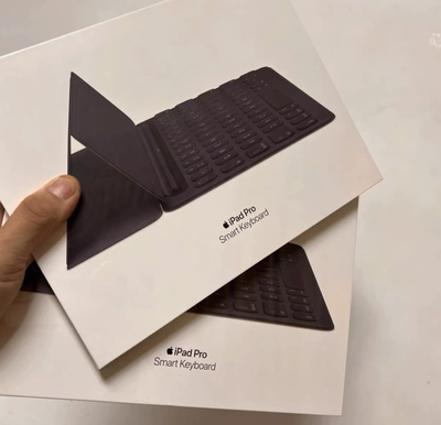 iPad 7/8/9保护套正品官方原封Pro 10.5寸10.2/air3/原装智能键盘