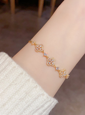 欧美复古金属银色镶钻锆石三朵花手链轻奢高端小众级设计感精致潮