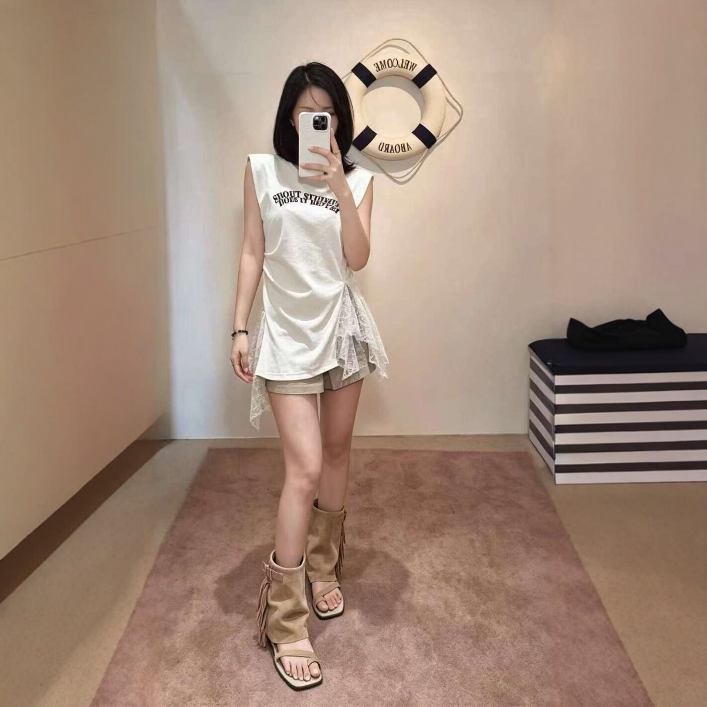 修身显瘦不规则拼蕾丝无袖T恤女