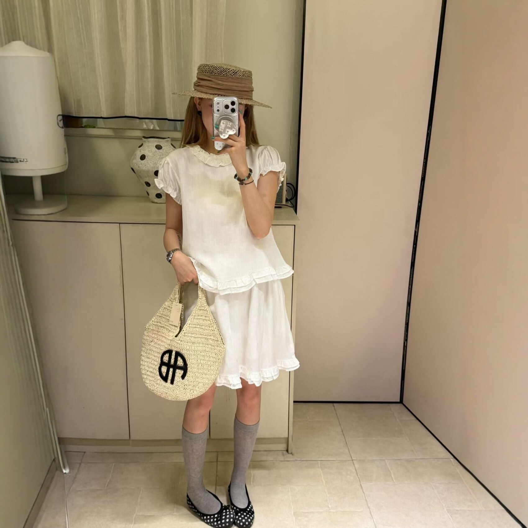 白色短袖衬衫女+短款半身裙套装