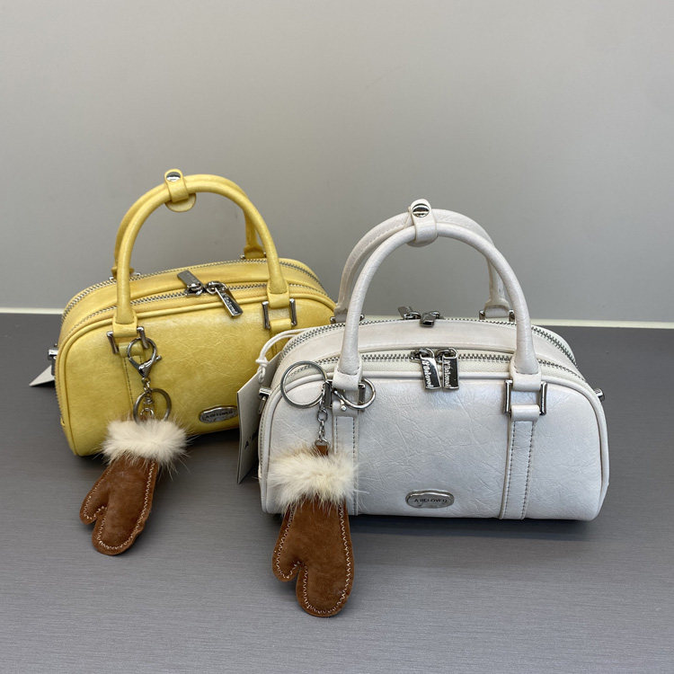 2026新款油腊皮保龄球包女韩系时尚手提枕头包迷你百搭单肩斜挎包,箱包皮具/热销女包/男包,通用款女包,淘宝优惠券,粉丝福利购,淘宝优惠卷