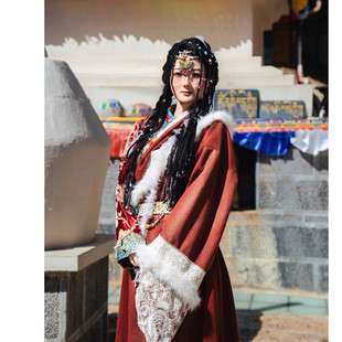 新款 藏服云南丽江西藏拉萨旅拍民族摄影少女写真 网红藏袍藏族服装