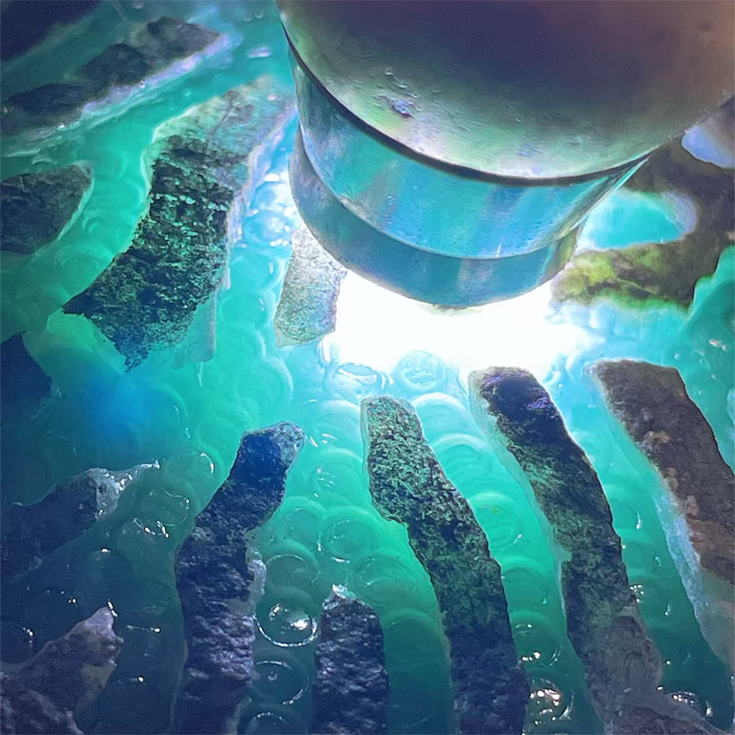 TT13410缅甸天然翡翠原石老坑莫西沙场口开窗牌子料 重1.3公斤