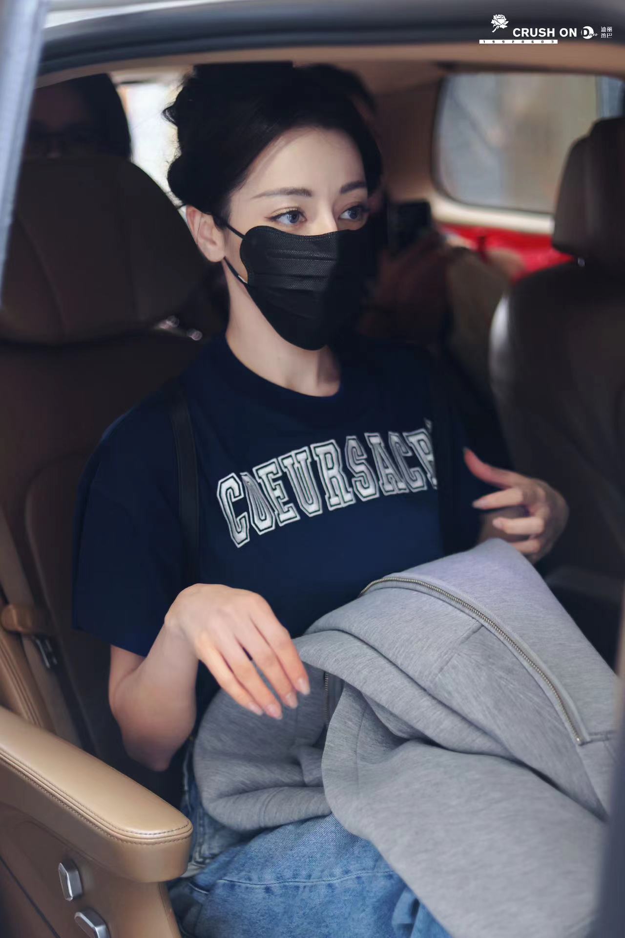 迪丽热巴同款纯棉藏青色短袖T恤字母印花短款显瘦女韩版上衣潮流