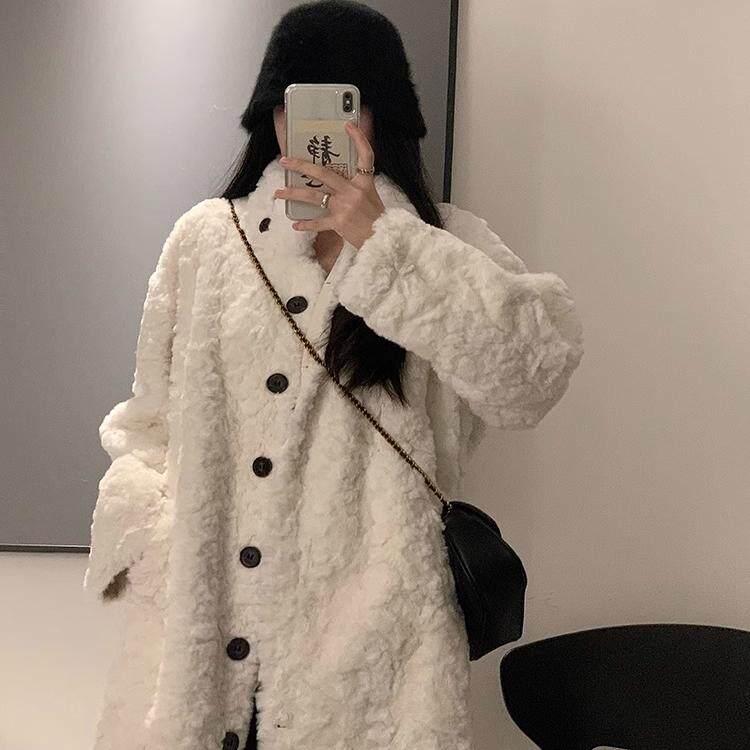 羊羔毛外套女长款大衣过膝设计感财阀家族仿兔绒皮草加厚宽松立领