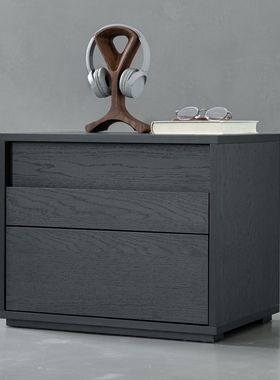 意式极简床头柜约卧室黑色橡木哑光床边柜现代极简约储物收纳柜子