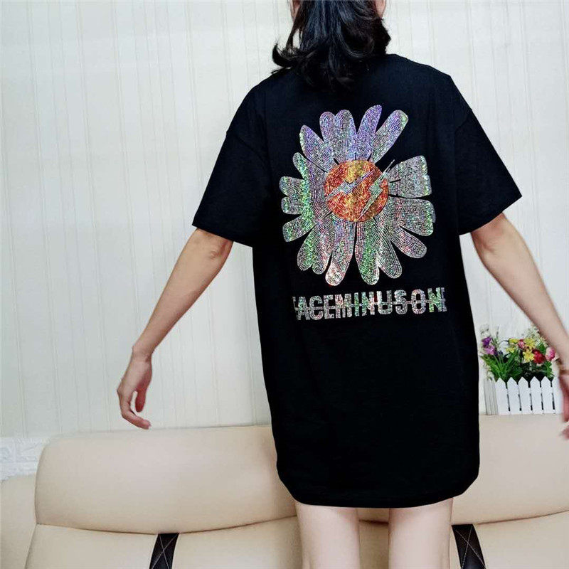 宝琦诺网红小雏菊T恤女2020夏宽松大版重工烫钻邹菊短袖中长款潮