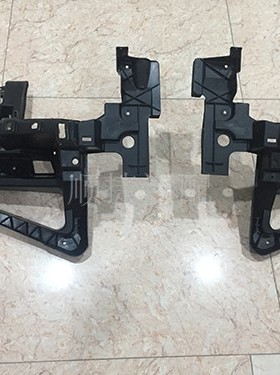 北京汽车bj40LPLUS B40LPLUS大灯骨架  大灯支架  前杠支架