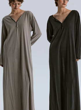 NEANT 钩扣领口宽松超长石膏灰/水泥深灰 T恤连衣裙