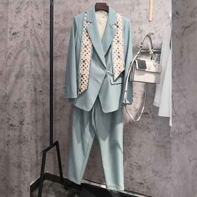 妃萱R21T026女春秋亮丝拼飘带西服外套+裤子七分小脚套裤两件套