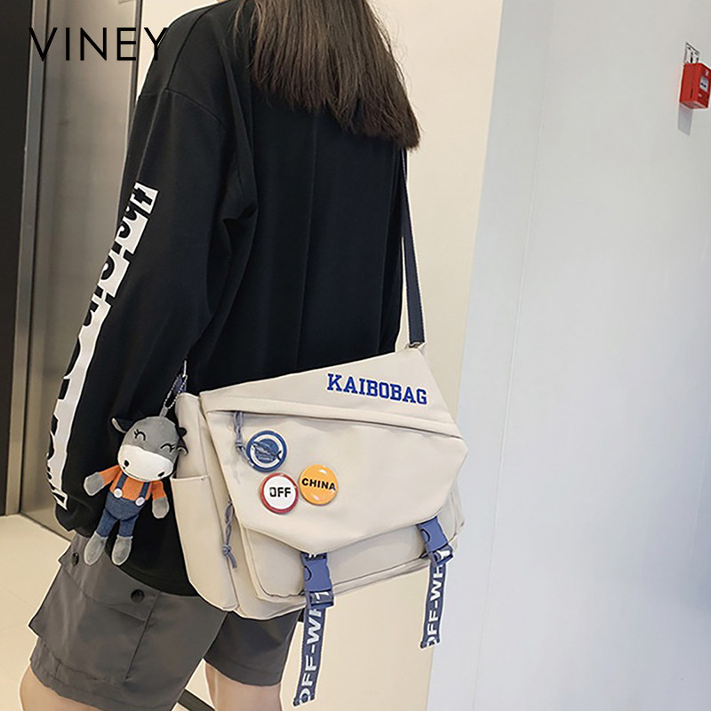 Viney包包女新款2025大容量帆布包斜挎包学生上课书包复古邮差包